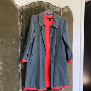 Lightweight raincoat